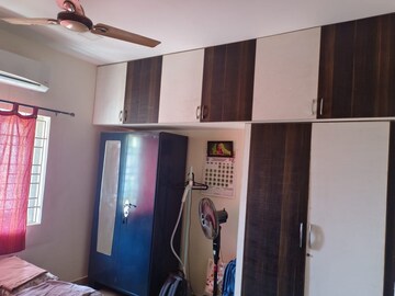 Furnished Amenities in 2 BHK Builder Floor at Pozhichalur – for Sale