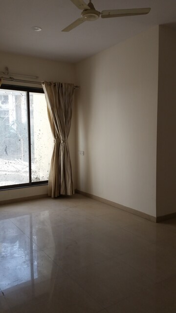 Room in 3 BHK Apartment at Space Ashley Towres, Mira Road – for Sale