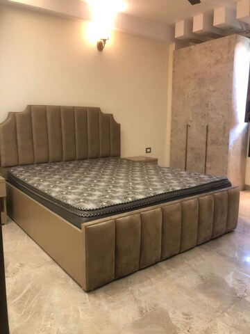Bedroom in 2 BHK Builder Floor at M3M Atrium, Sector 57 – for Rent
