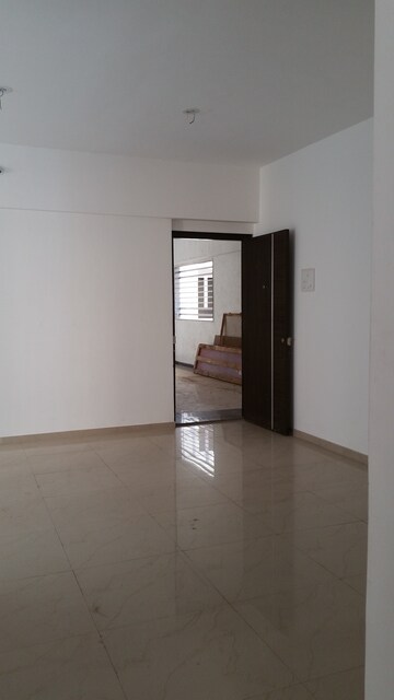 Room in 2 BHK Apartment at Space Ashley Towres, Mira Road – for Sale