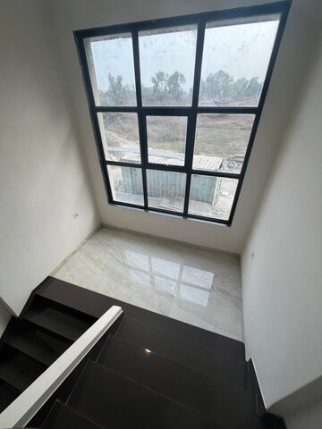 Room in 1 BHK Builder Floor at Shivshakti Oasis, Shirgaon – for Sale