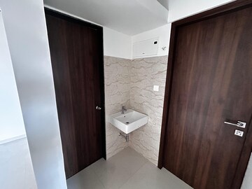 Room in 2 BHK Apartment at Shapoorji Pallonji Sensorium, Hinjewadi – for Rent