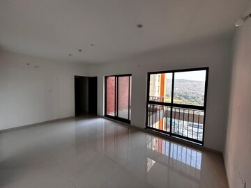 Room in 2 BHK Apartment at Shapoorji Pallonji Sensorium, Hinjewadi – for Rent