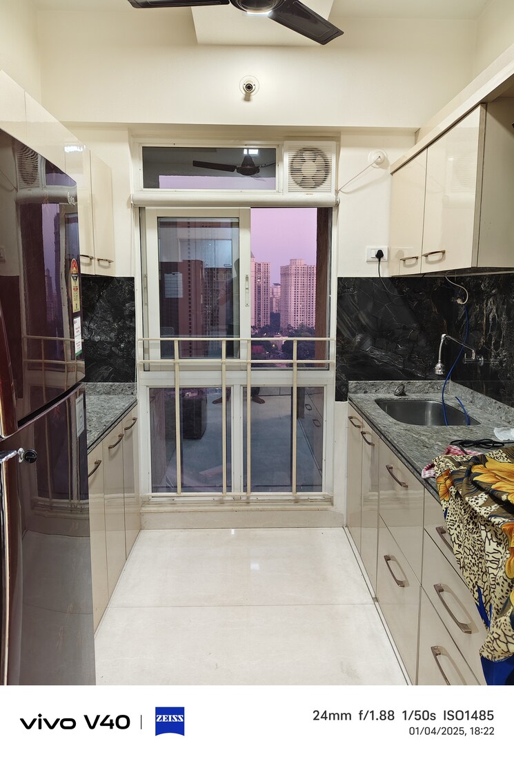 Kitchen, vijay-orovia 2 Bedroom 850 Sq.Ft. Apartment In Ghodbunder Road Thane 8168072