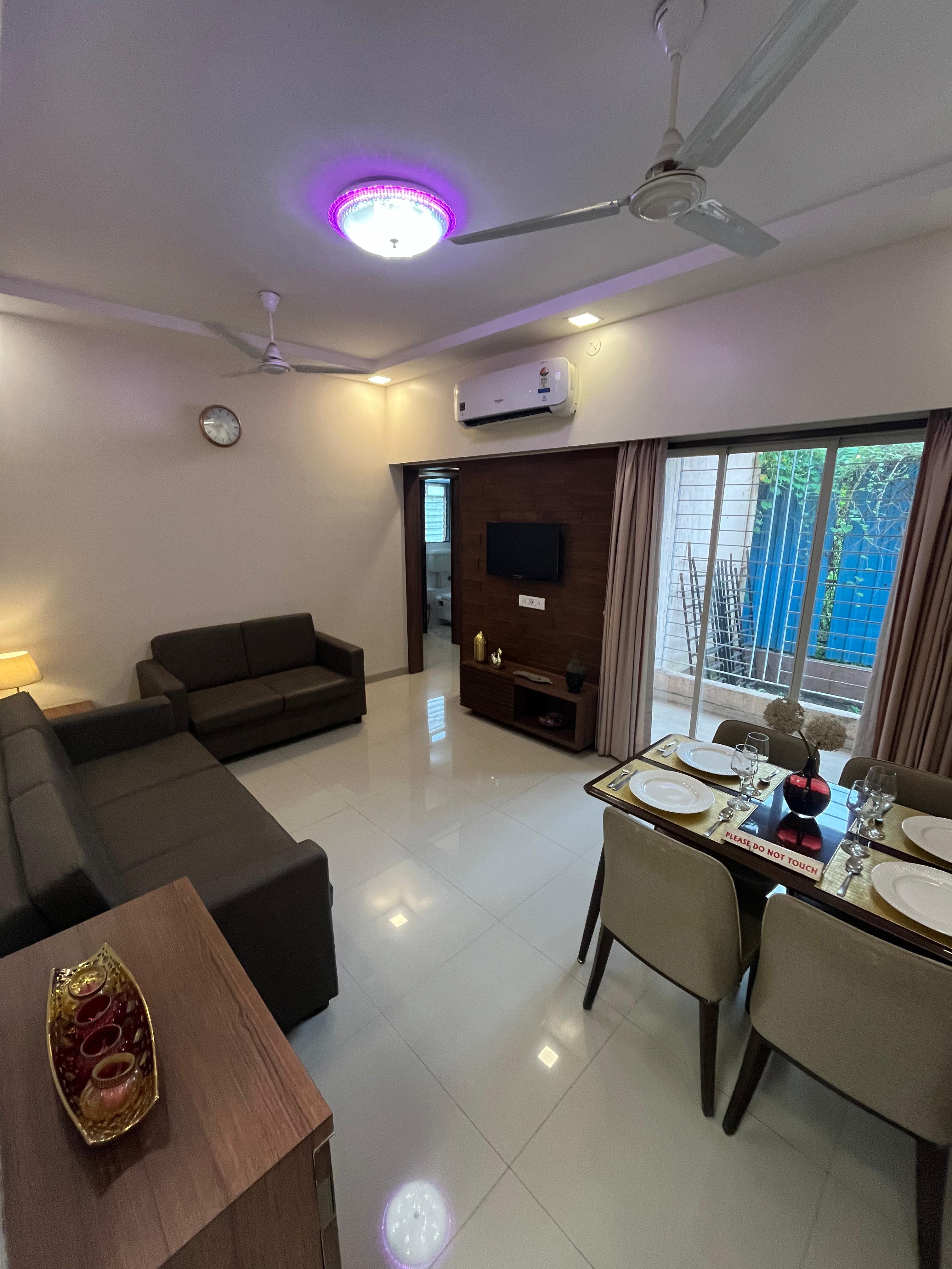 2 BHK 950 Sq.Ft. Builder Floor in Panvelkar Estate Oxford