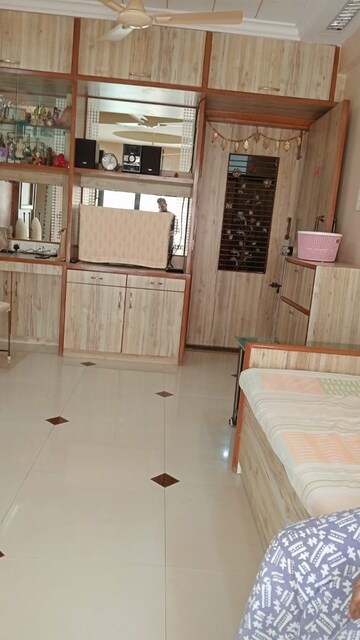 1 BHK Apartment For Resale in Andheri West Mumbai  8168070