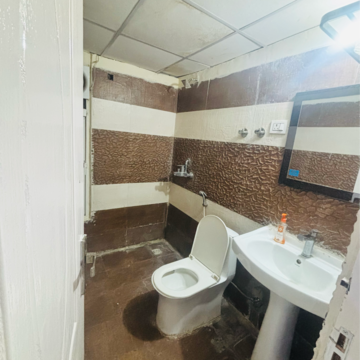 Team Area in 3 BHK Apartment at Migsun Twinz, Eta Ii Greater Noida – for Rent