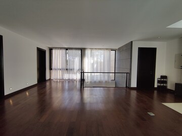 Room in 4 BHK Villa at Prestige Golfshire, Nandi Hills – for Rent