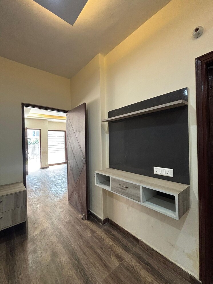 Room, kharar mohali road 3 Bedroom 110 Sq.Ft. Independent House In Kharar Mohali Road Kharar 8168137
