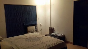 Bedroom in 2 BHK Apartment at Andheri West – for Sale