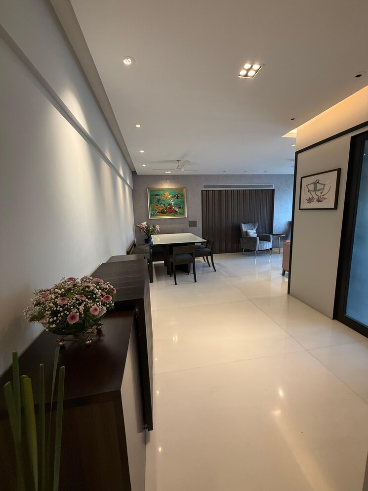  Parking, lokhandwala-harmony 3 Bedroom 1650 Sq.Ft. Apartment In Worli Mumbai 8168146