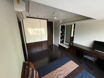 Kitchen in 3 BHK Apartment at Lokhandwala Harmony, Worli – for Sale