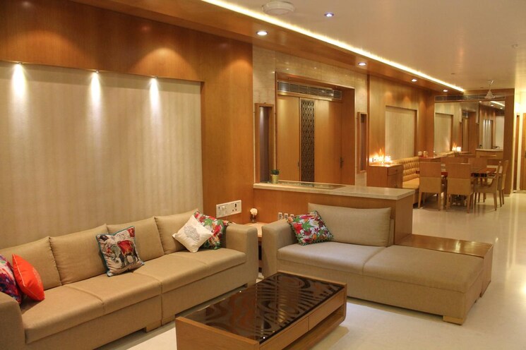 Living Room, andheri west 5 Bedroom 4000 Sq.Ft. Apartment In Andheri West Mumbai 8168177