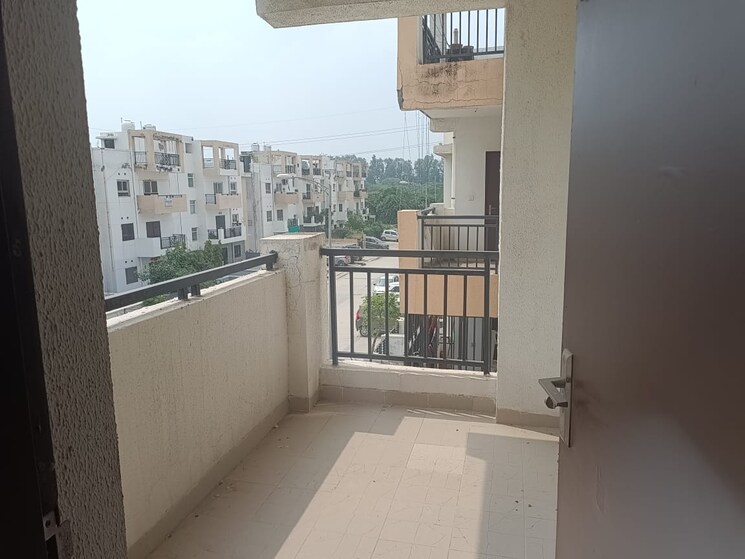 Balcony, bptp-parkland 4 Bedroom 300 Sq.Ft. Builder Floor In Sector 75 Faridabad 8168198