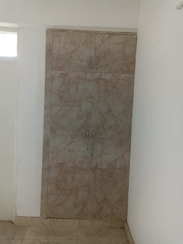 Room, vashisht-heights 3 Bedroom 751 Sq.Ft. Apartment In Sector 87 Faridabad 8168216