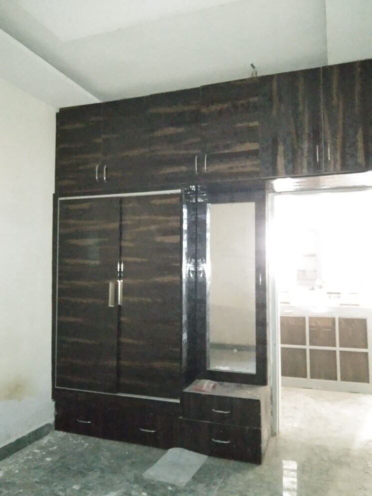 Room, ludhiana chandigarh hwy 3 Bedroom 100 Sq.Yd. Independent House In LudhianA Chandigarh Hwy Mohali 8168269