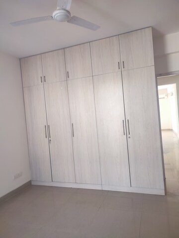 3 BHK Apartment For Rent in Emaar Emerald Floors Premier, Sector 65