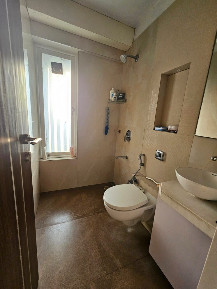 Bathroom, ekjyot-sanmaan 3 Bedroom 900 Sq.Ft. Apartment In Chembur Mumbai 8168281