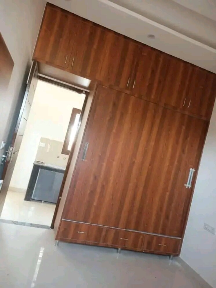 Room, ludhiana chandigarh hwy 3 Bedroom 100 Sq.Yd. Independent House In LudhianA Chandigarh Hwy Mohali 8168287
