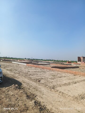 Plot For Sale in Bhopani Village