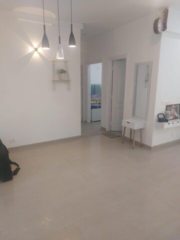 Room in 2.5 BHK Apartment at Ajnara Grand Heritage, Sector 74 – for Rent