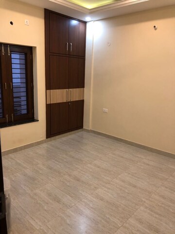 Room in 3 BHK Builder Floor at Gms Road – for Sale