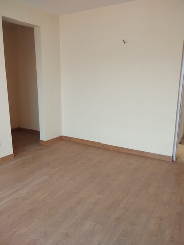 Room in 3 BHK Apartment at Sidhartha NCR Green, Sector 95 – for Sale