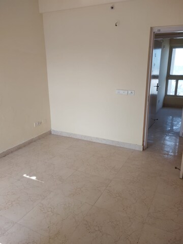 Room in 3 BHK Apartment at Sidhartha NCR Green, Sector 95 – for Sale