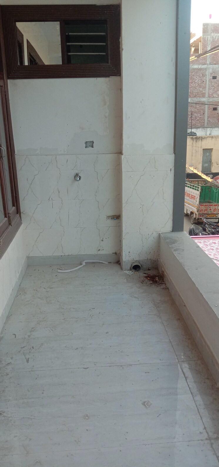 Balcony, pandav nagar 3 Bedroom 1350 Sq.Ft. Builder Floor In Pandav Nagar Ghaziabad 8168395