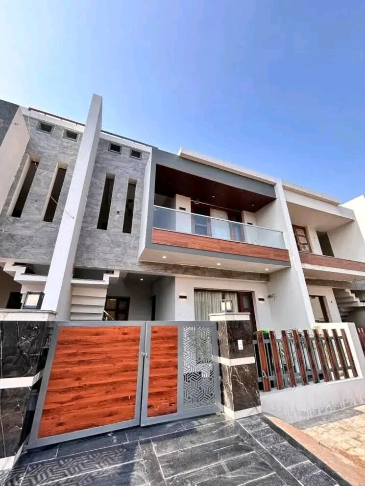Exterior View, sector 125 3 Bedroom 122 Sq.Yd. Independent House In Sector 125 Mohali 8168389