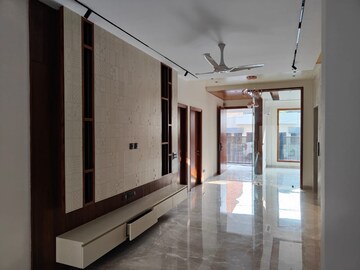 Building Lobby in 3 BHK Builder Floor at Kirti Nagar – for Sale