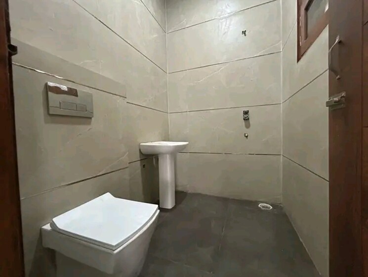 Attached Bathroom, sector 115 4 Bedroom 122 Sq.Yd. Independent House In Sector 115 Mohali 8168422