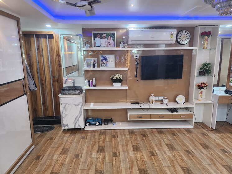 Living Room, saraswati vihar 3 Bedroom 2000 Sq.Ft. Builder Floor In Saraswati Vihar Delhi 8168434