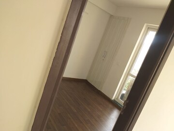 Furnished Amenities in 3 BHK Apartment at BPTP Park Elite Floors, Sector 85 – for Rent