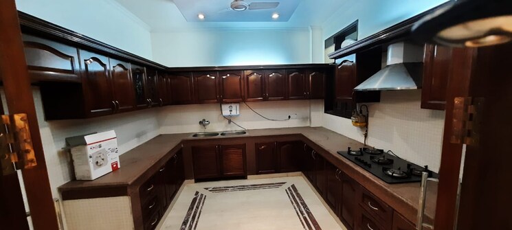 Kitchen, saraswati vihar 3 Bedroom 2500 Sq.Ft. Builder Floor In Saraswati Vihar Delhi 8168442