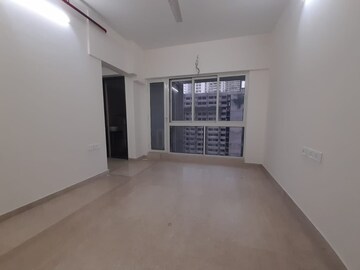 Room in 1 BHK Apartment at Omkar Signet, Malad East – for Rent