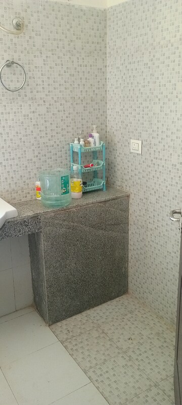 Furnished Amenities in 3.5 BHK Apartment at Sector 97 – for Rent