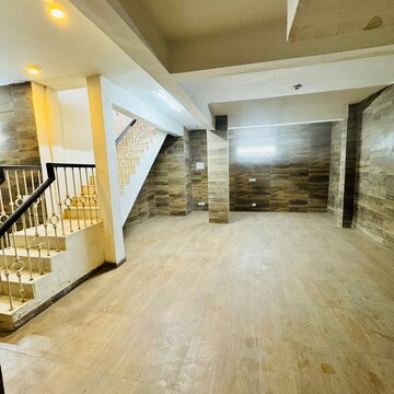Utility Room in 4 BHK Apartment at BPTP Amstoria, Sector 102 – for Rent