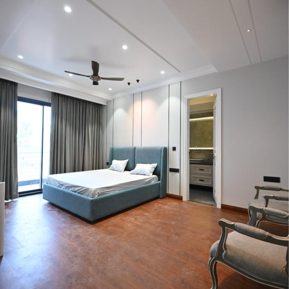 4 BHK + Pooja Room 4500 Sq.Ft. Builder Floor in DLF Imperial Residences