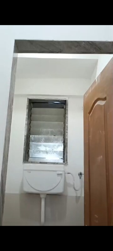 Furnished Amenities in 1 BHK Apartment at Mx Pinnacle, Lalbaug – for Rent