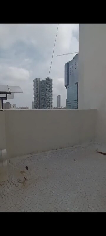 Bathroom in 1 BHK Apartment at Lodha Vista, Lower Parel – for Rent
