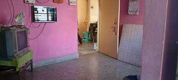Room in 1 BHK Apartment at Nagpur Station – for Sale