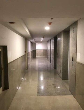 Lift in 3 BHK Apartment at Hiranandani Skylark Enclave, Ghodbunder Road – for Rent