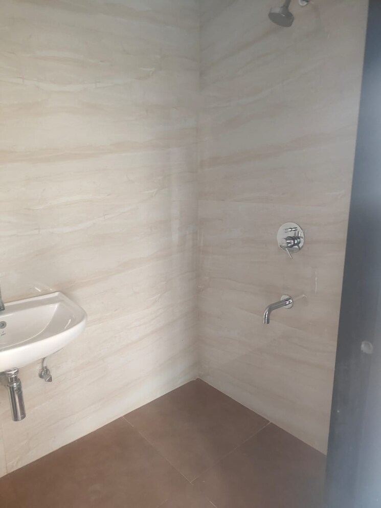 Bathroom, nyati-gardens 3 Bedroom 1425 Sq.Ft. Apartment In Kondhwa Pune 8168752
