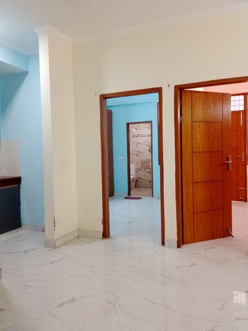 Room in 2 BHK Builder Floor at Saket – for Rent