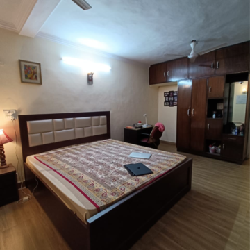 Bedroom in 2 BHK Builder Floor at Saket – for Rent