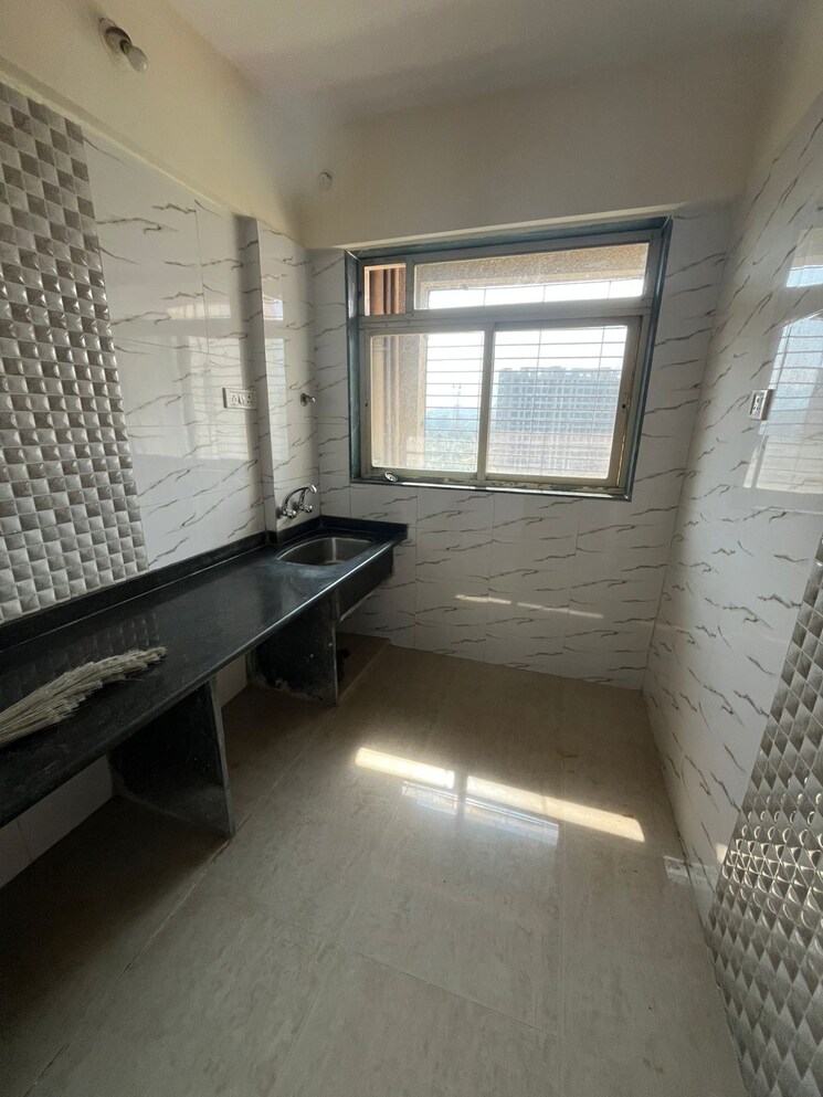  Parking, mohan-willows 2 Bedroom 1000 Sq.Ft. Apartment In Badlapur East Thane 8168803