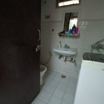 Bathroom in 2 BHK Builder Floor at Saket – for Rent