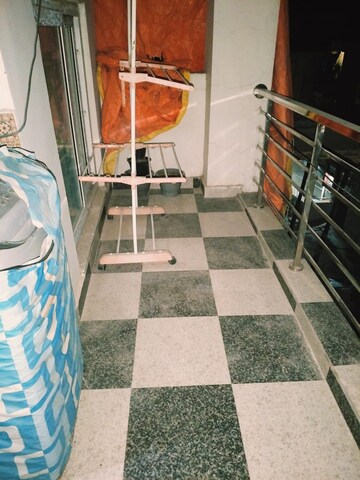 Balcony in 1 BHK Builder Floor at Unitech South City 1, South City 1 – for Rent
