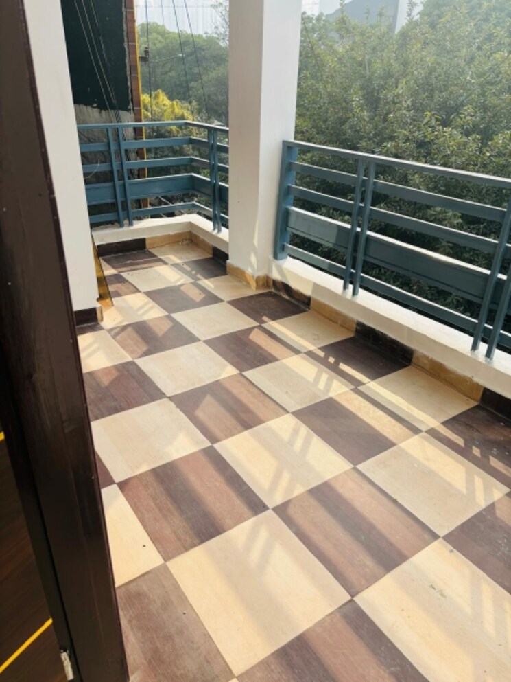 Balcony, kanha-apartments-indirapuram 3 Bedroom 1450 Sq.Ft. Builder Floor In Shakti Khand 2 Ghaziabad 8168873